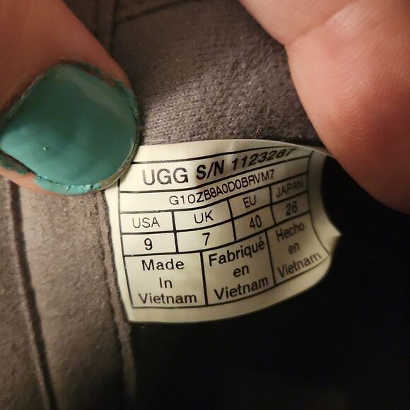 Ugg Women's Taupe Brown Moto-Style Ankle Boots w/ Side Zippers Size 9 - Picture 11 of 11